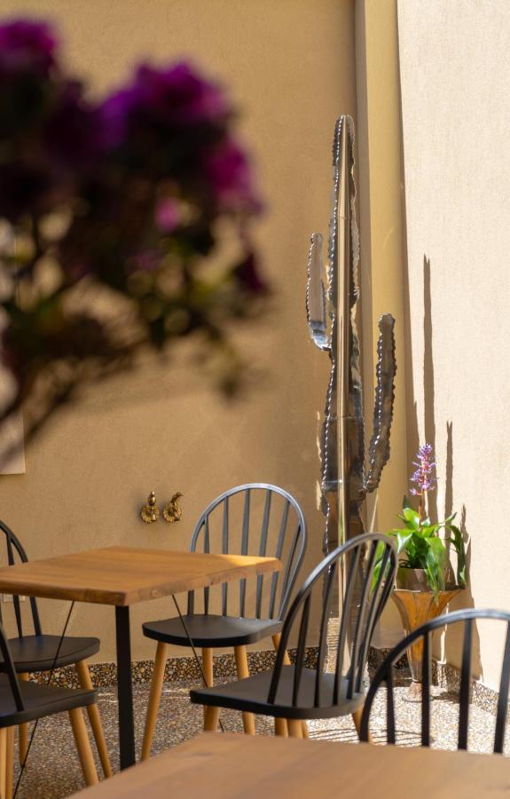 Albero Hotel ぺラマ エクステリア 写真