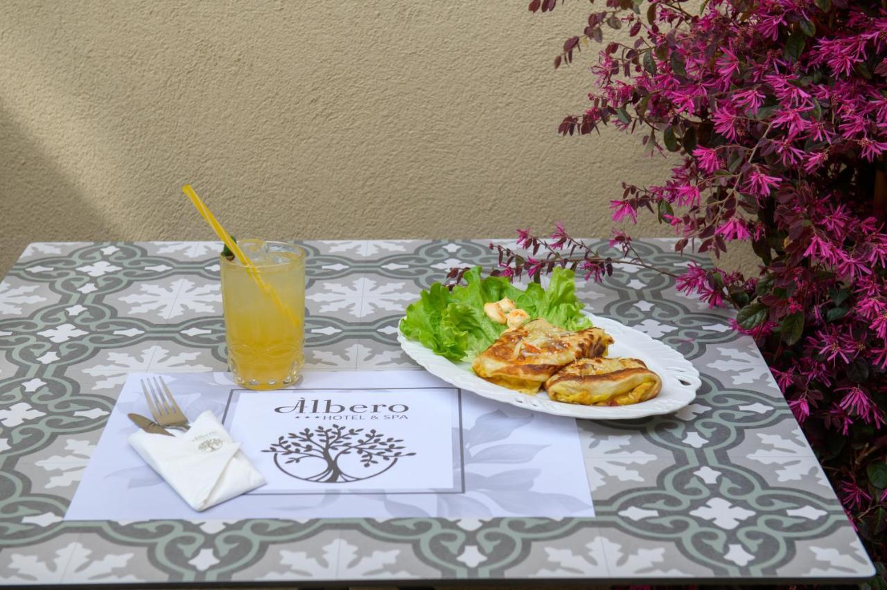 Albero Hotel ぺラマ エクステリア 写真