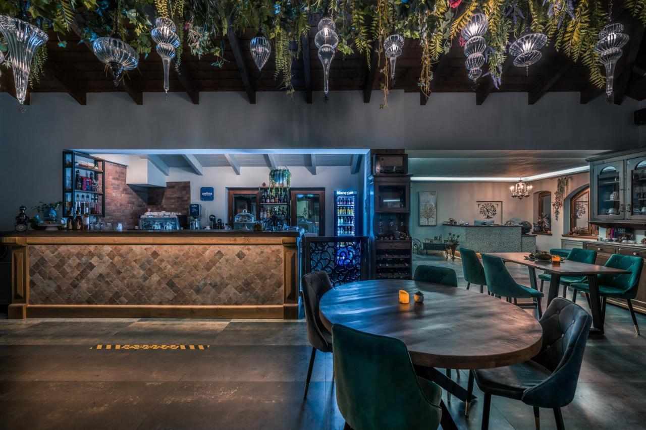 Albero Hotel ぺラマ エクステリア 写真